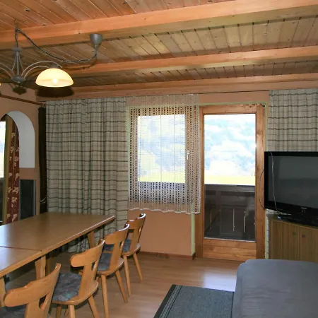 Semesterbostad Holiday Home Hussl By Interhome